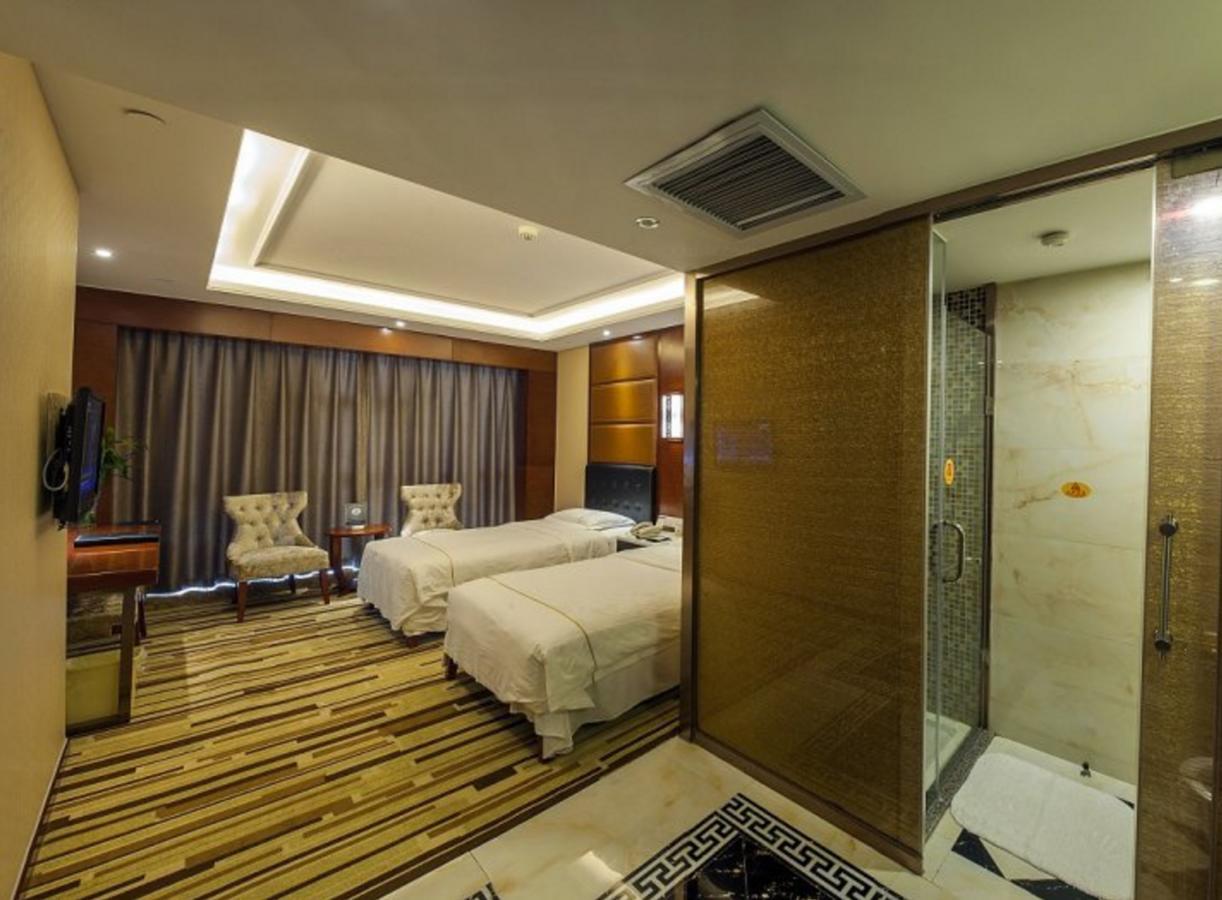 וייפנג Dongfang Hotel מראה חיצוני תמונה